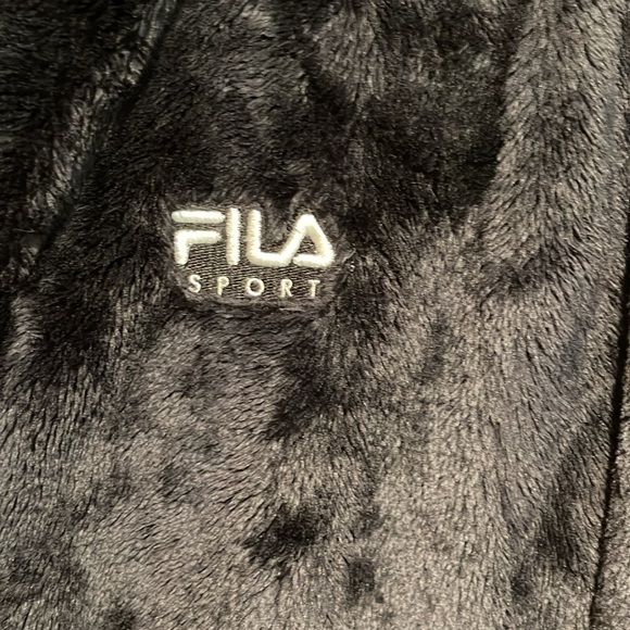 FILA Sweater - Large - Picture 10 of 10